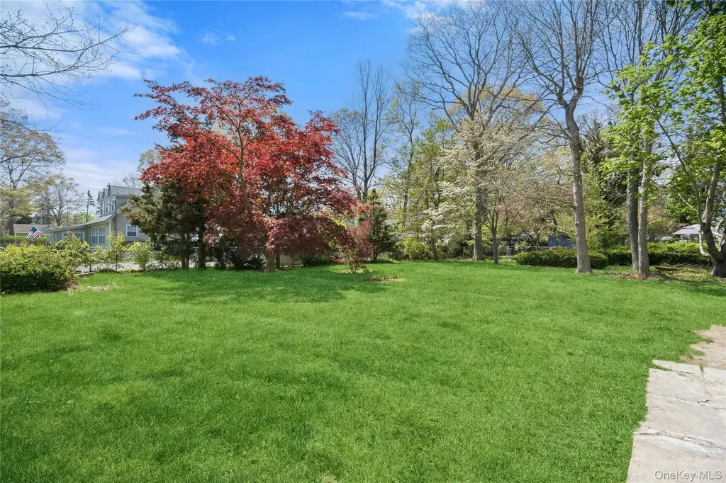 184 Magnolia Drive Mastic Beach NY 11951