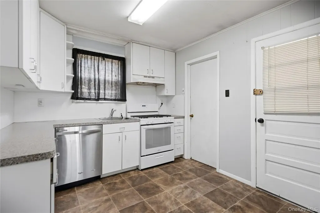 184 Magnolia Drive Mastic Beach NY 11951