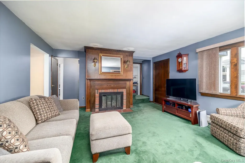 1682 Hannington Avenue Wantagh NY 11793
