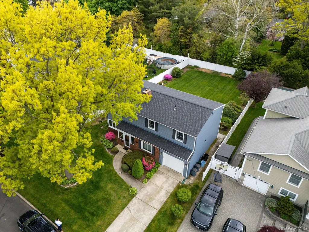 1682 Hannington Avenue Wantagh NY 11793