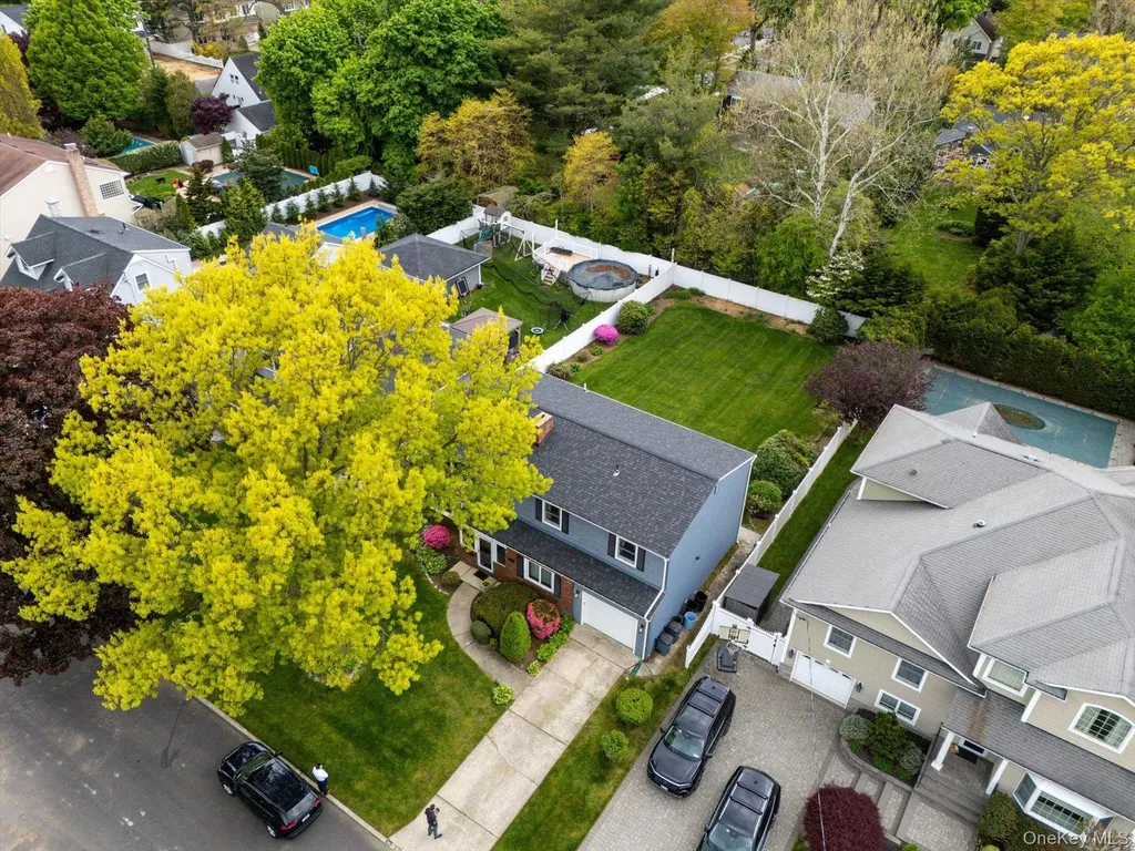 1682 Hannington Avenue Wantagh NY 11793