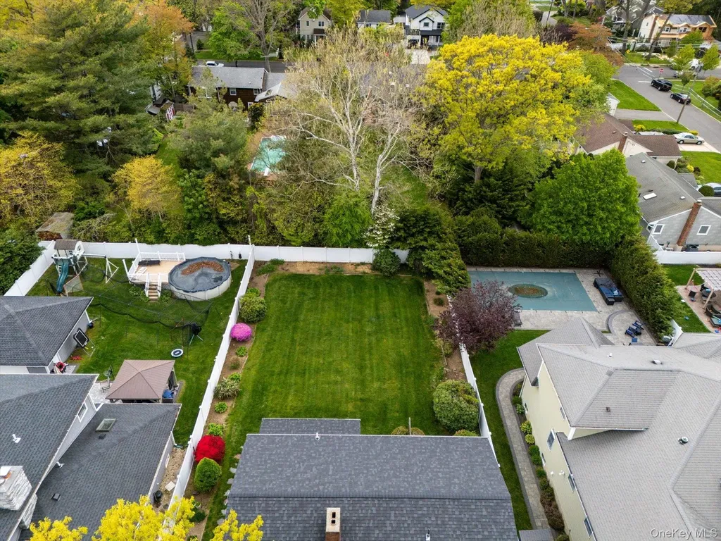 1682 Hannington Avenue Wantagh NY 11793