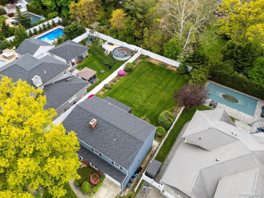 1682 Hannington Avenue Wantagh NY 11793