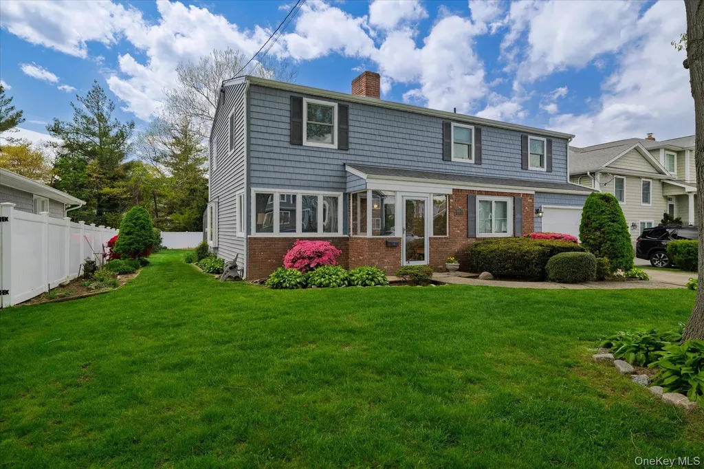 1682 Hannington Avenue Wantagh NY 11793