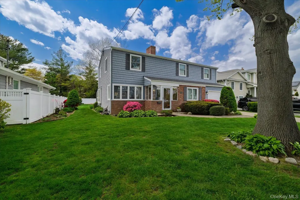 1682 Hannington Avenue Wantagh NY 11793