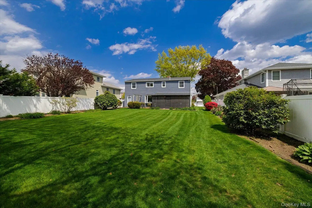 1682 Hannington Avenue Wantagh NY 11793