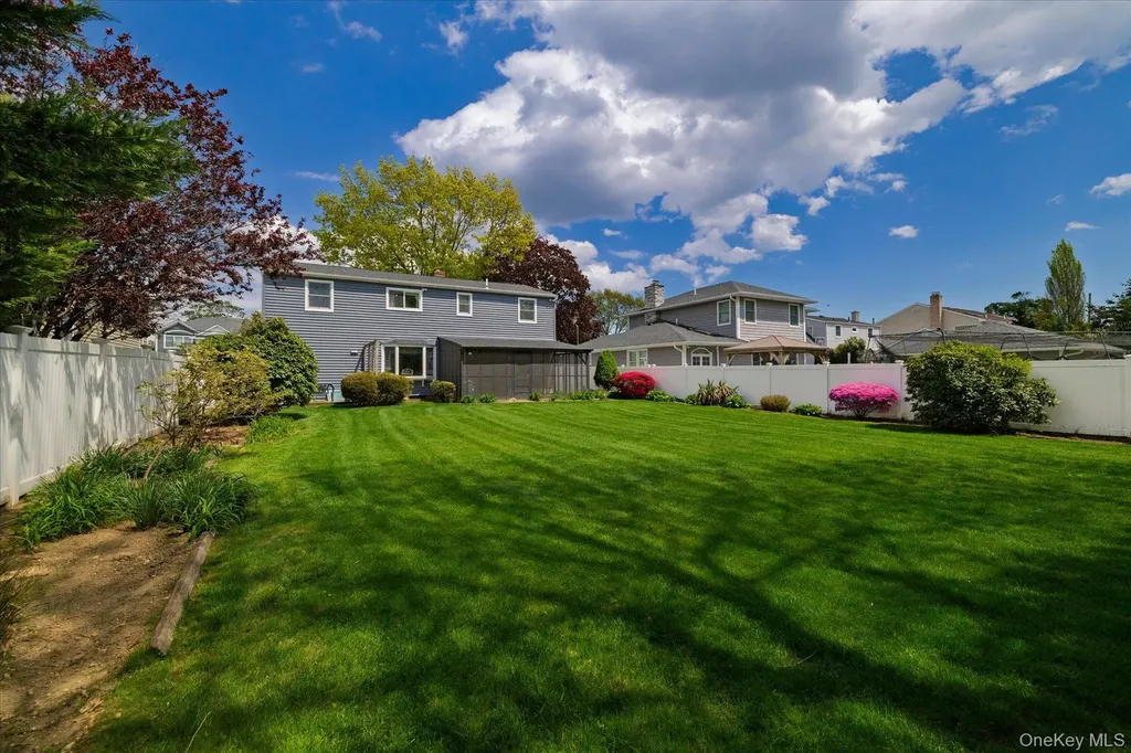 1682 Hannington Avenue Wantagh NY 11793