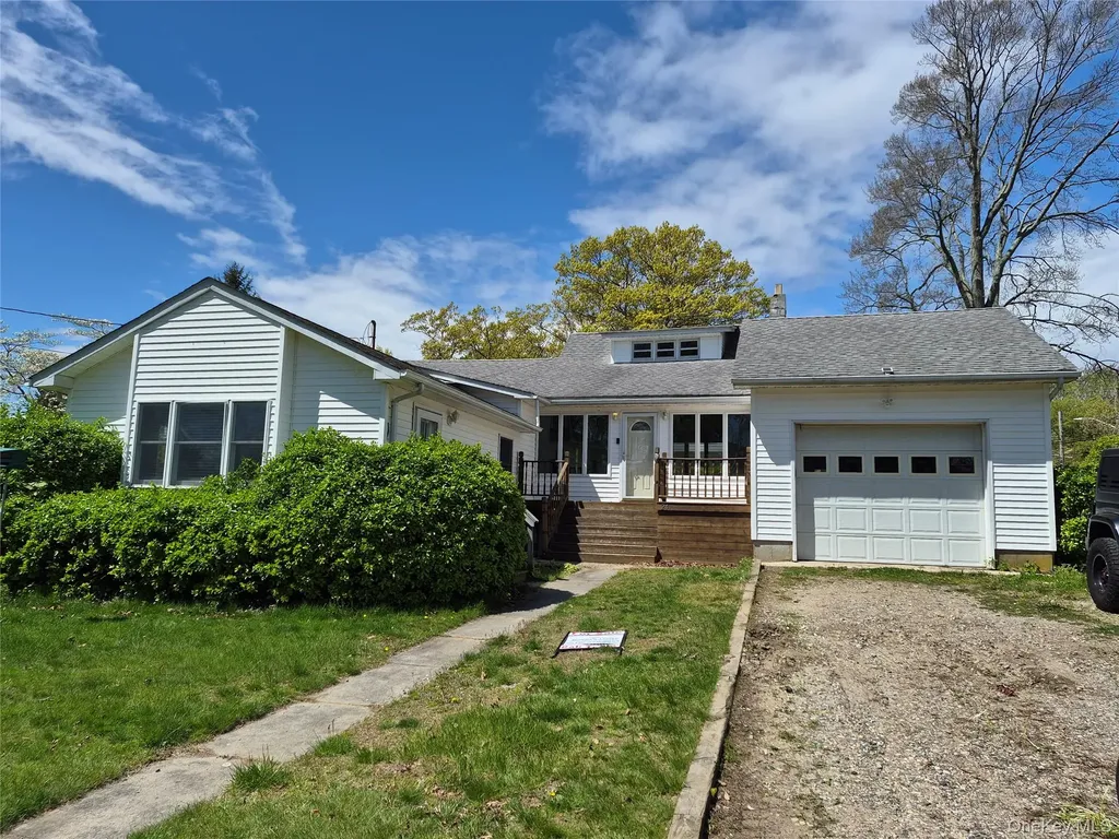 24 Lavender Road Rocky Point NY 11778