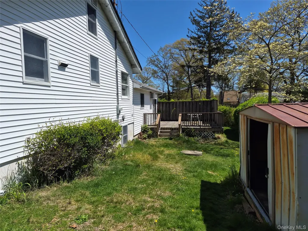 24 Lavender Road Rocky Point NY 11778