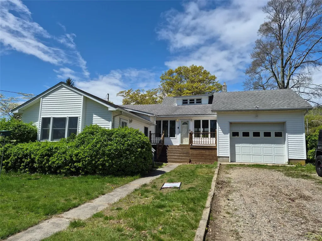 24 Lavender Road Rocky Point NY 11778