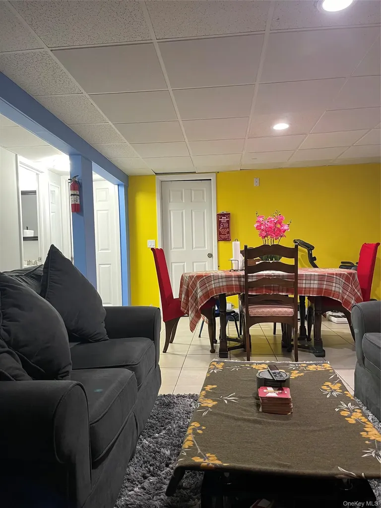 171 Hounslow Road Shirley NY 11967