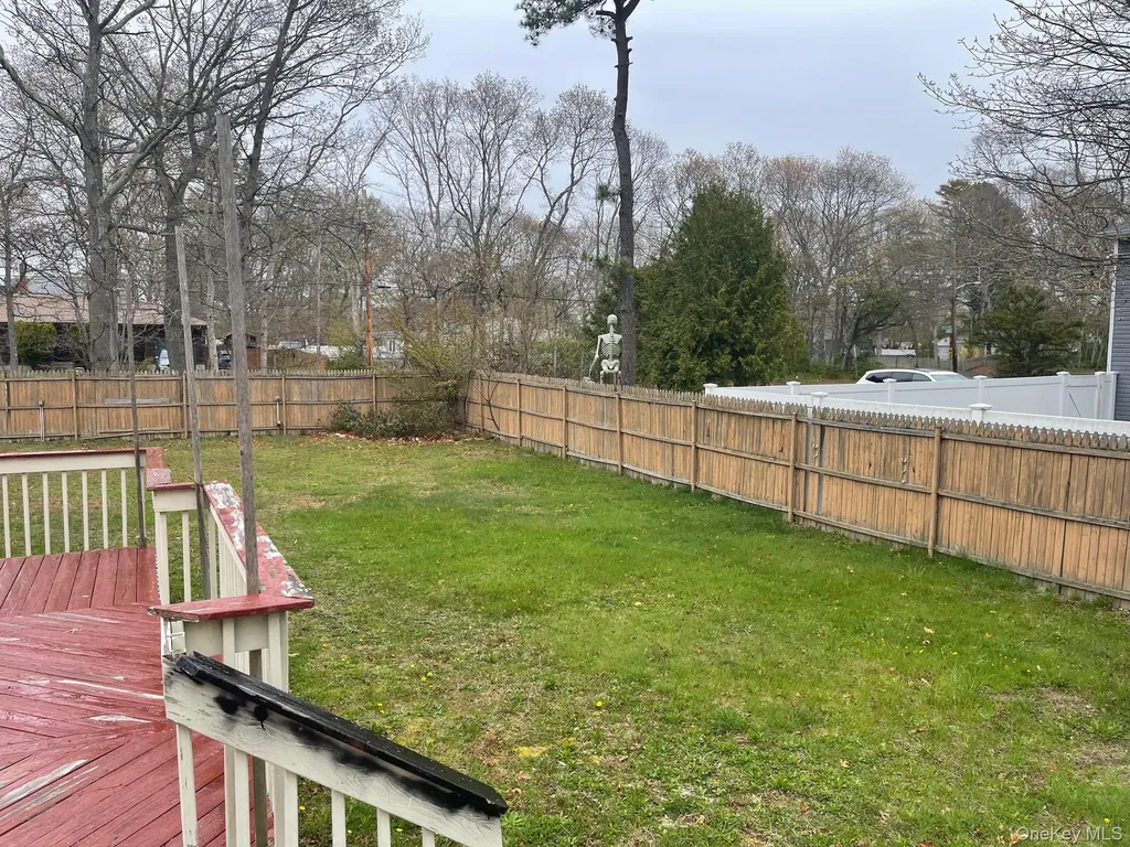 171 Hounslow Road Shirley NY 11967