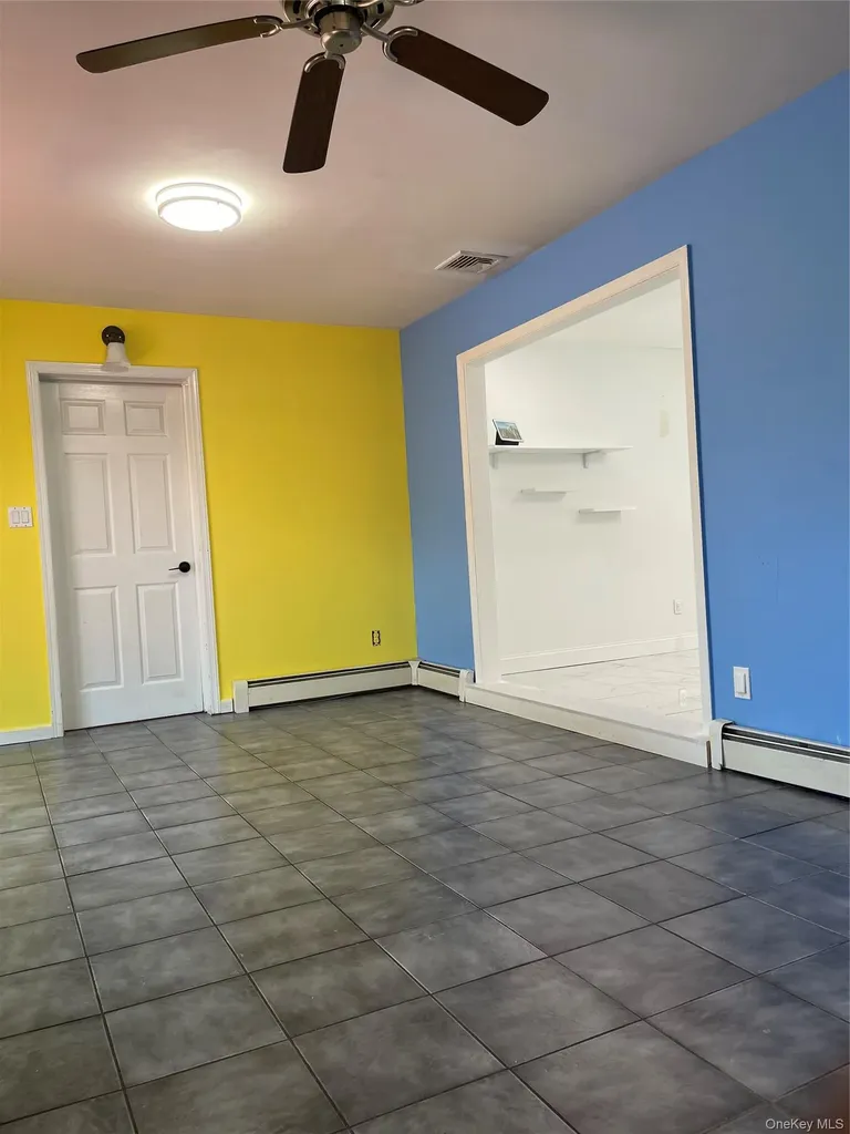 171 Hounslow Road Shirley NY 11967