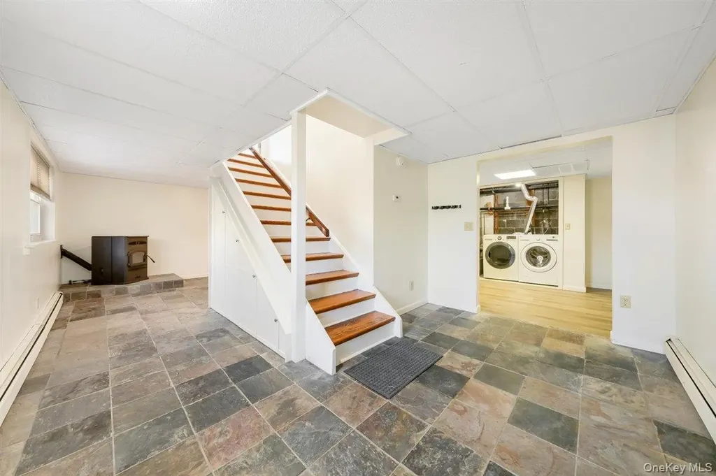 22 Quaker Hill Road Monroe NY 10950