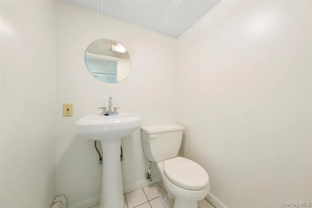 22 Quaker Hill Road Monroe NY 10950