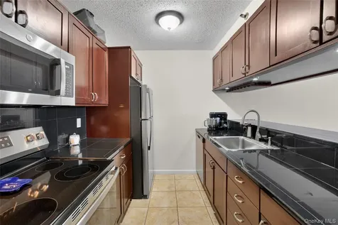 25 Rockledge Avenue White Plains NY 10601