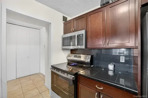 25 Rockledge Avenue White Plains NY 10601