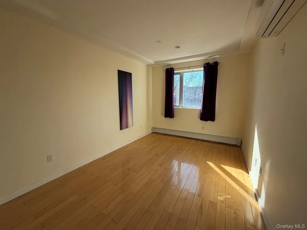 14328 41st Avenue Flushing NY 11355
