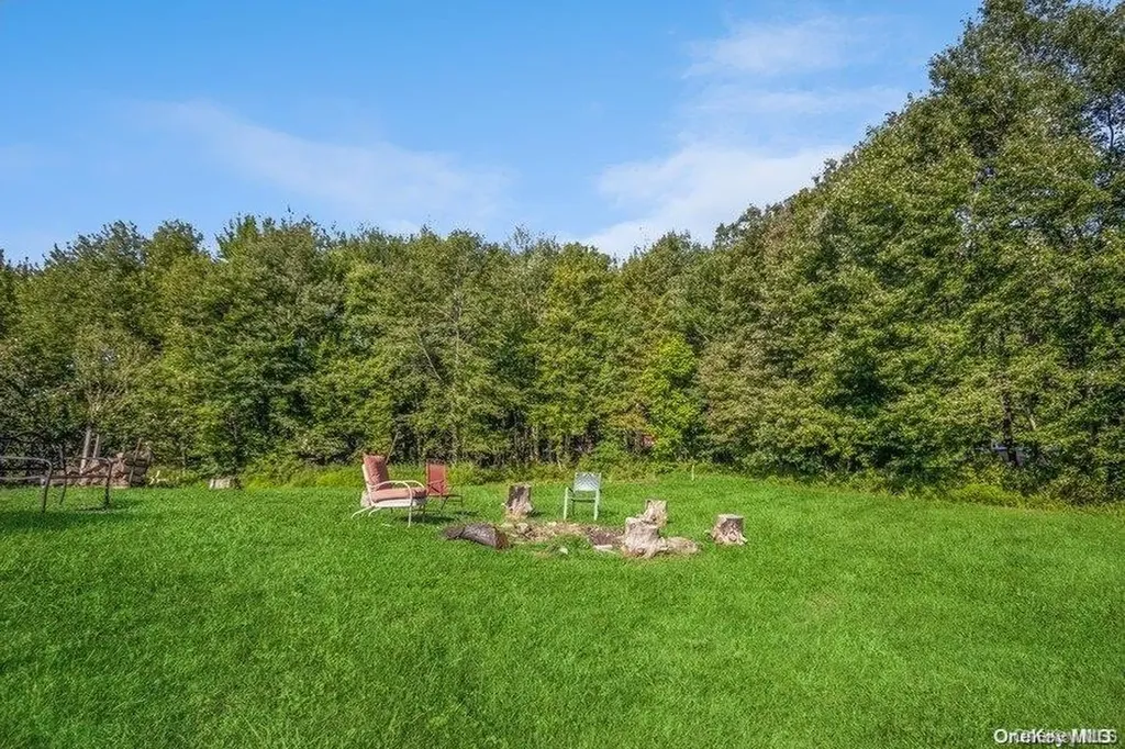 4 Greycourt Road Chester NY 10918
