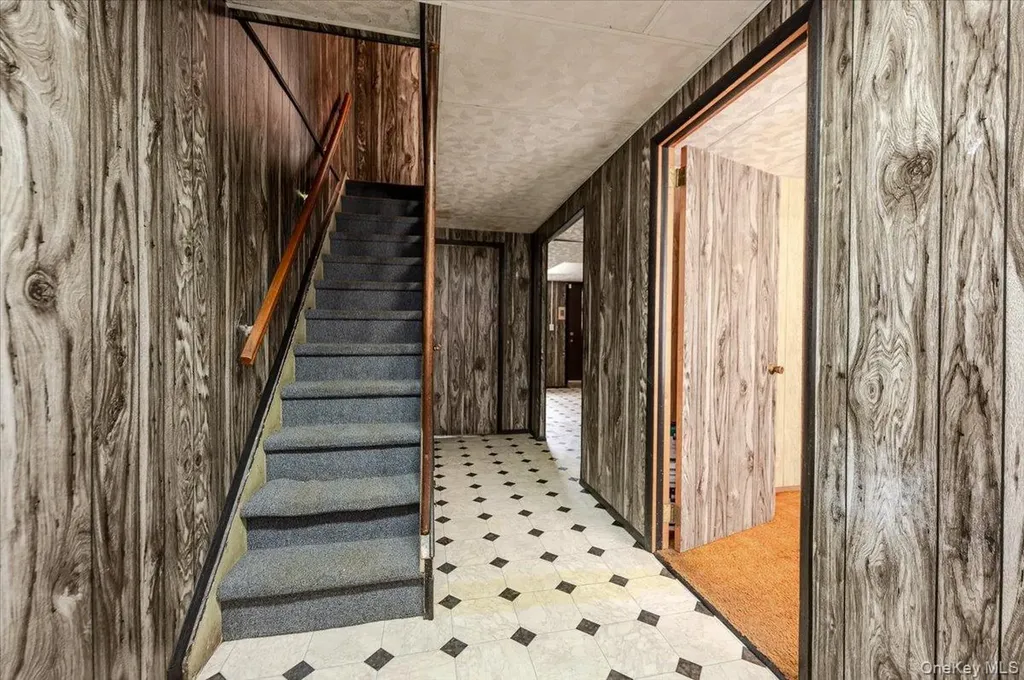 1021A E 229th Street E Bronx NY 10466