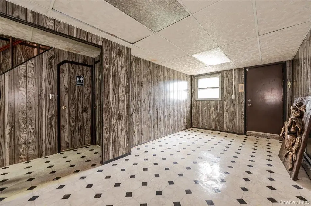 1021A E 229th Street E Bronx NY 10466
