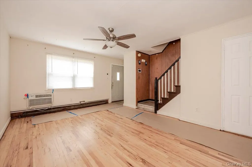1021A E 229th Street E Bronx NY 10466
