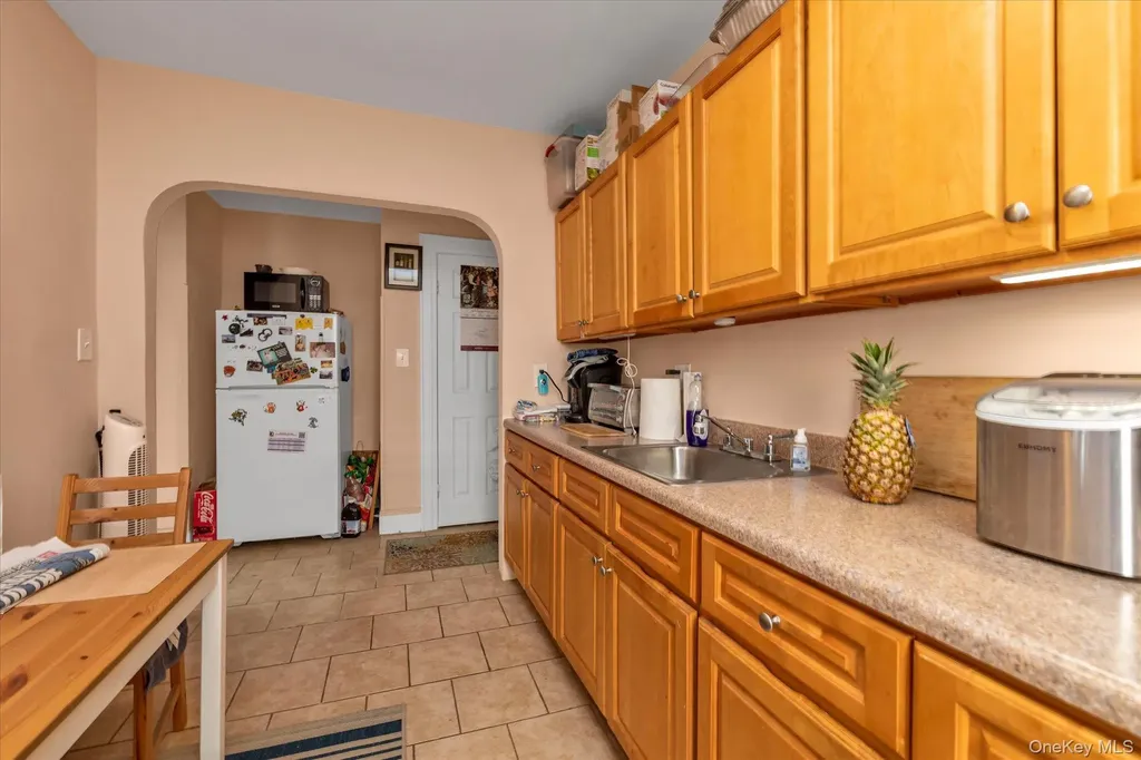 5936 69th Place Maspeth NY 11378