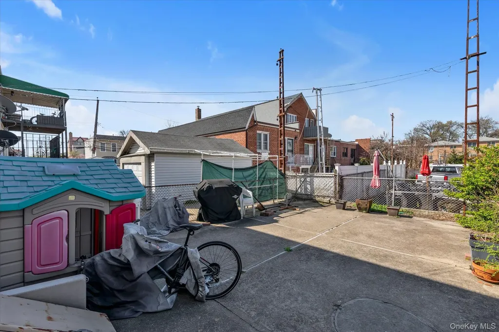 5936 69th Place Maspeth NY 11378