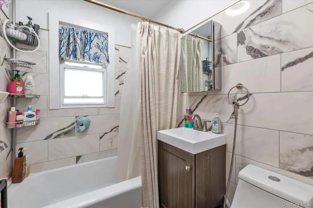 5936 69th Place Maspeth NY 11378