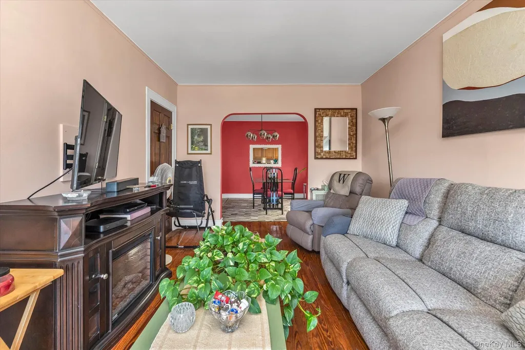 5936 69th Place Maspeth NY 11378