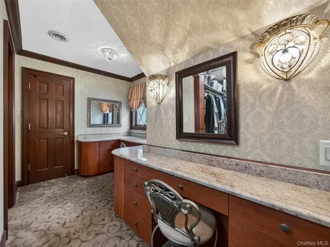 4 Abbey Road Orangeburg NY 10962