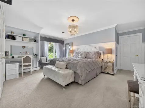 4 Abbey Road Orangeburg NY 10962
