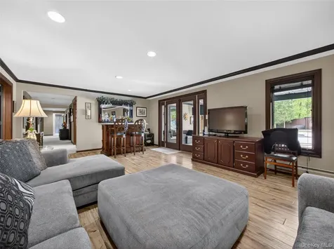4 Abbey Road Orangeburg NY 10962