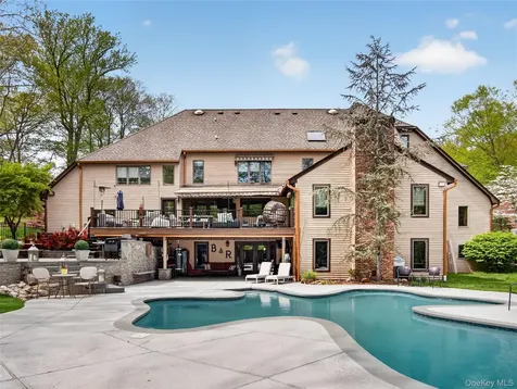 4 Abbey Road Orangeburg NY 10962