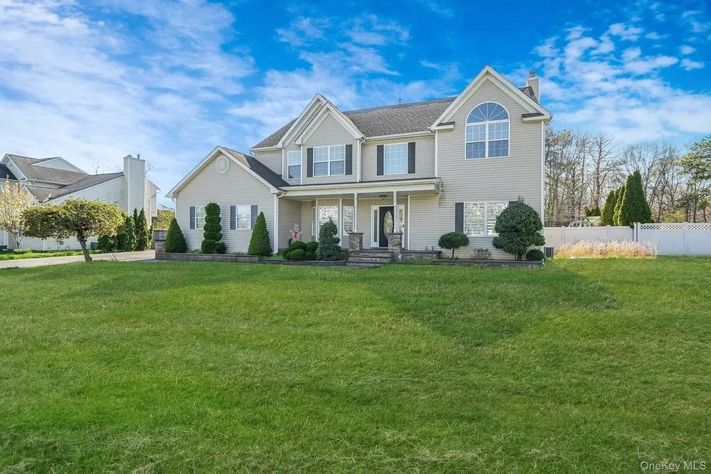 4 Jordan Drive Medford NY 11763