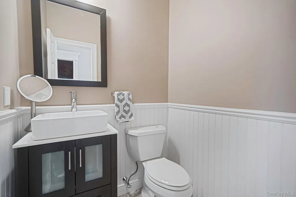 4 Jordan Drive Medford NY 11763