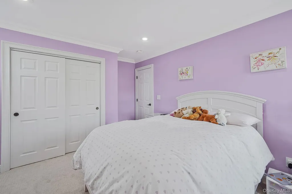 4 Jordan Drive Medford NY 11763
