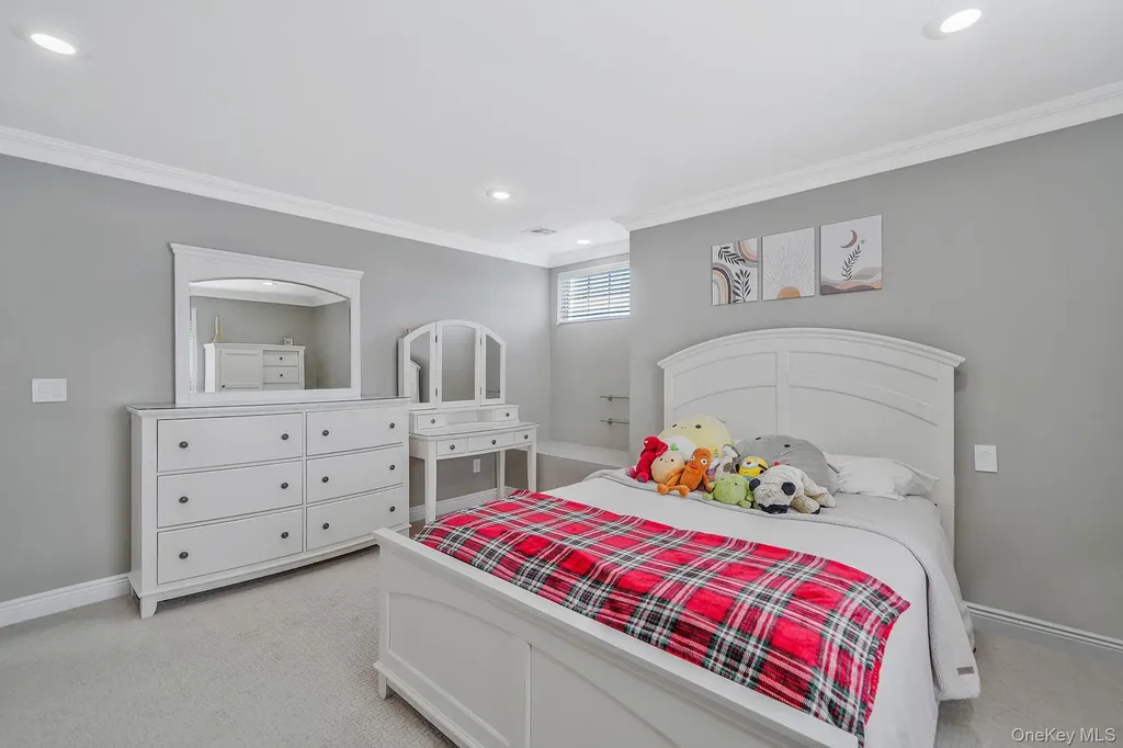 4 Jordan Drive Medford NY 11763