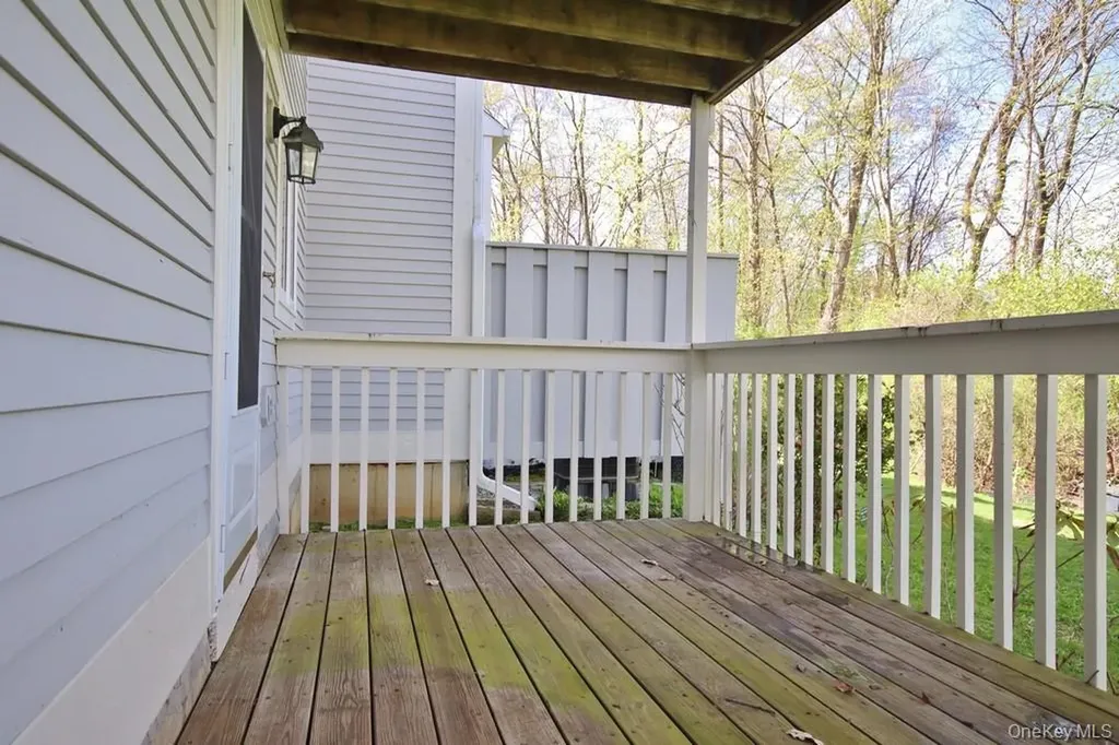 607 Chestnut Drive Carmel NY 10512