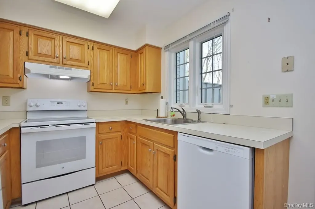 607 Chestnut Drive Carmel NY 10512