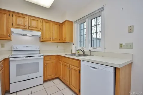 607 Chestnut Drive Carmel NY 10512