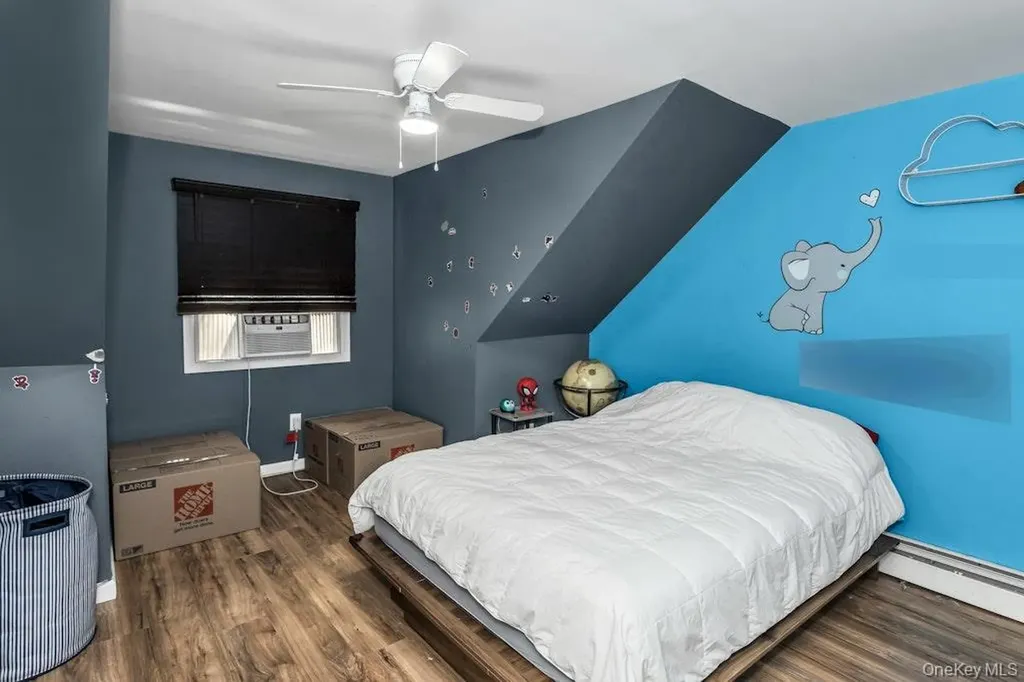 102 Pine Acres Boulevard Deer Park NY 11729