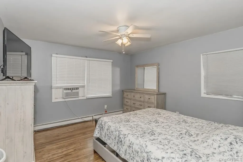 102 Pine Acres Boulevard Deer Park NY 11729