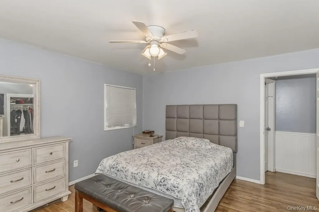 102 Pine Acres Boulevard Deer Park NY 11729