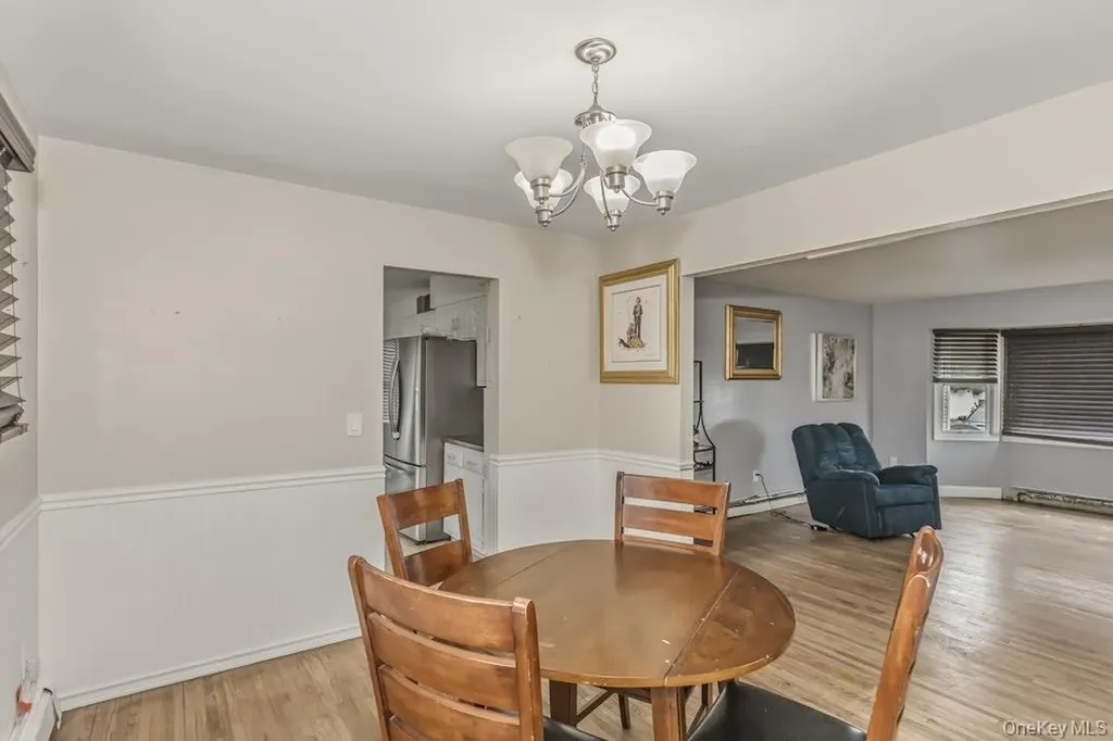 102 Pine Acres Boulevard Deer Park NY 11729