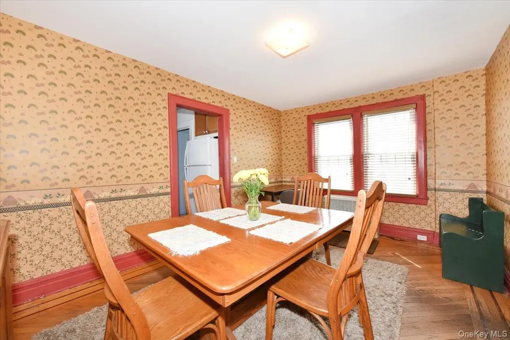83 Cambridge Street Valley Stream NY 11581