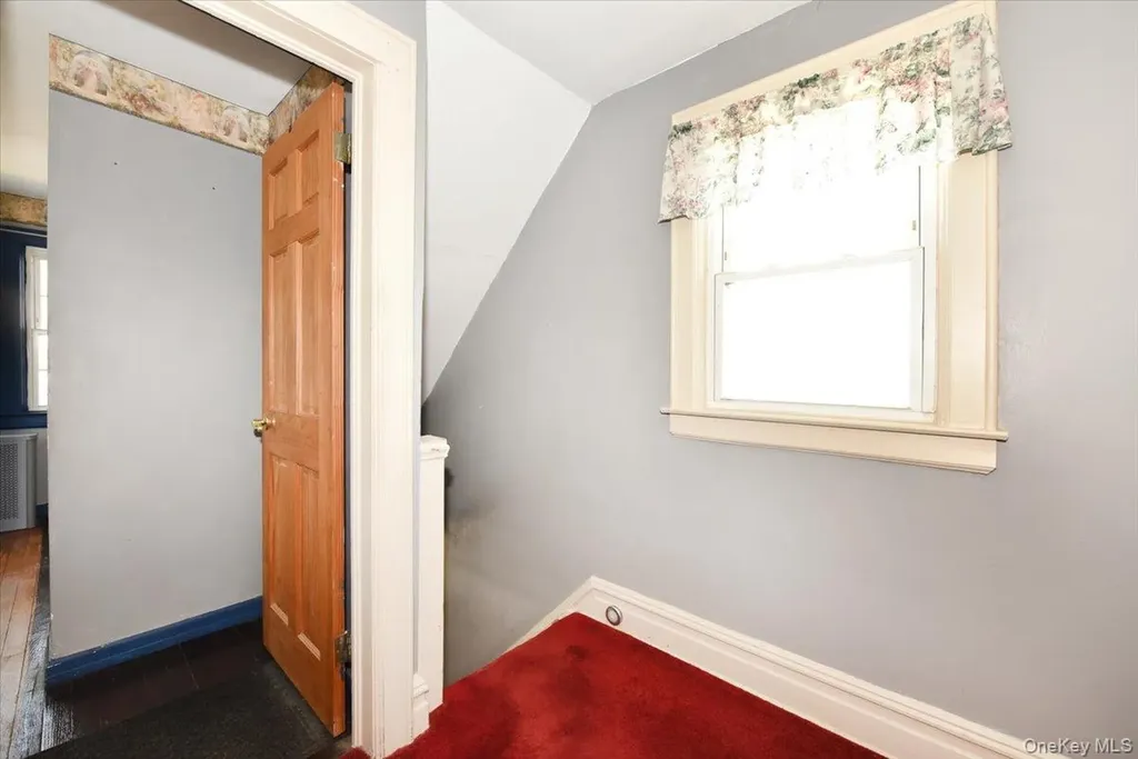 83 Cambridge Street Valley Stream NY 11581
