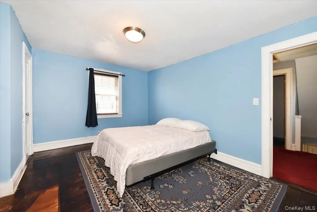 83 Cambridge Street Valley Stream NY 11581