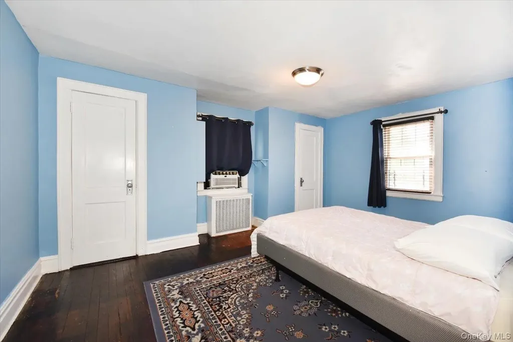 83 Cambridge Street Valley Stream NY 11581