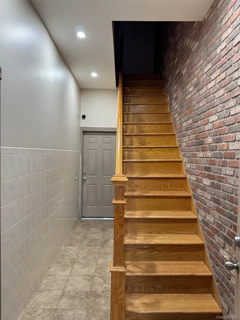 37 Apollo Street Brooklyn NY 11222
